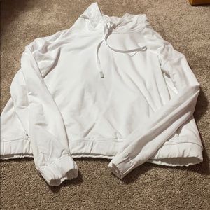 White lululemon pull over